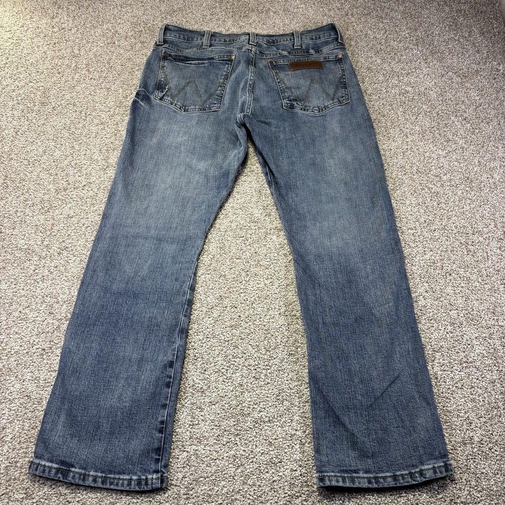 Wrangler Retro Slim Boot Jeans Mens 32x30 Blue Med Wash Bootcut Stretch Denim